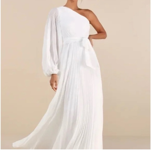 Lulus Dresses & Skirts - Lulus White Pleated One Shoulder Maxi Dress  XS